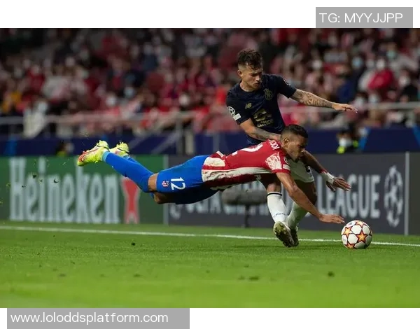 世界杯波尔图与马竞激战成平局帽子戏法瞬间点燃全场激情解析