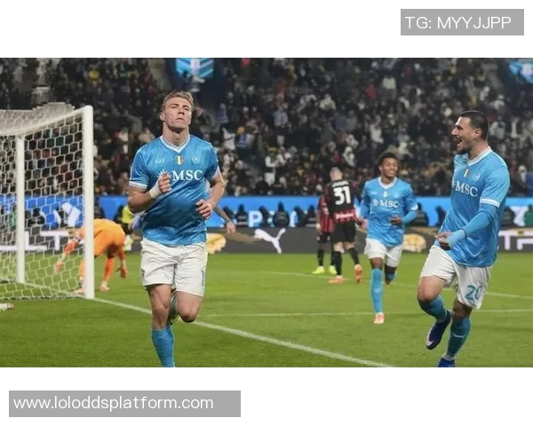 曼联友谊赛小胜那不勒斯红牌事件引发全场热议