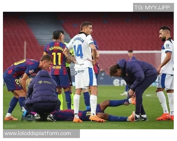 欧联杯激战曼城逆转巴萨神奇扑救引发争议与热议