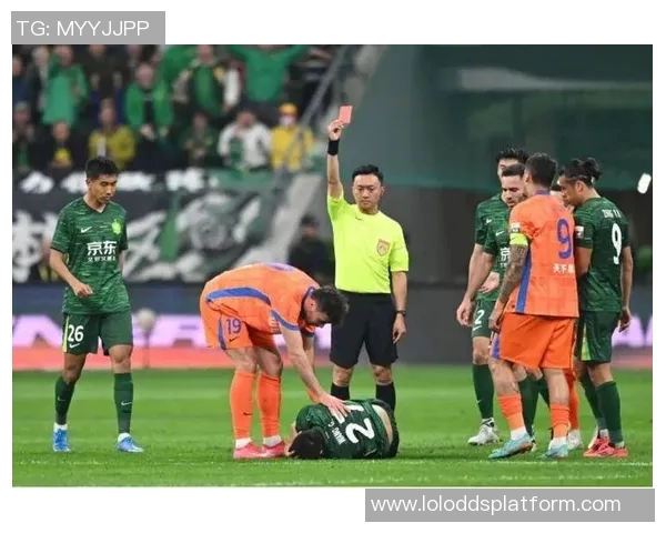 中超精彩对决国米大胜里昂红牌争议引发全场热议 中超精彩对决国米大胜里昂红牌争议引发全场热议