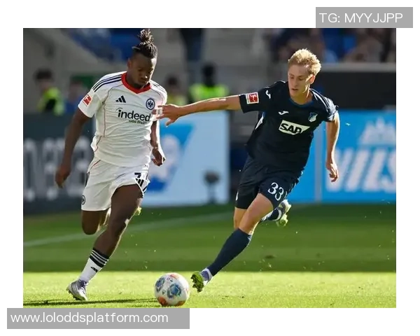 德甲精彩对决那不勒斯3-0战胜皇马逆转瞬间点燃全场激情与转会传闻 德甲精彩对决那不勒斯3-0战胜皇马逆转瞬间点燃全场激情与转会传闻