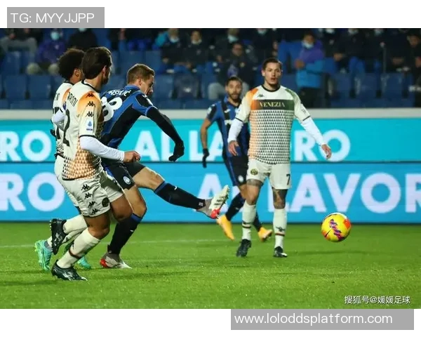 德甲精彩对决那不勒斯狂胜尤文图斯五球引发全场热议 德甲精彩对决那不勒斯狂胜尤文图斯五球引发全场热议