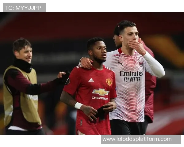 欧冠激战:AC米兰逆转曼联神扑瞬间点燃全场激情解析