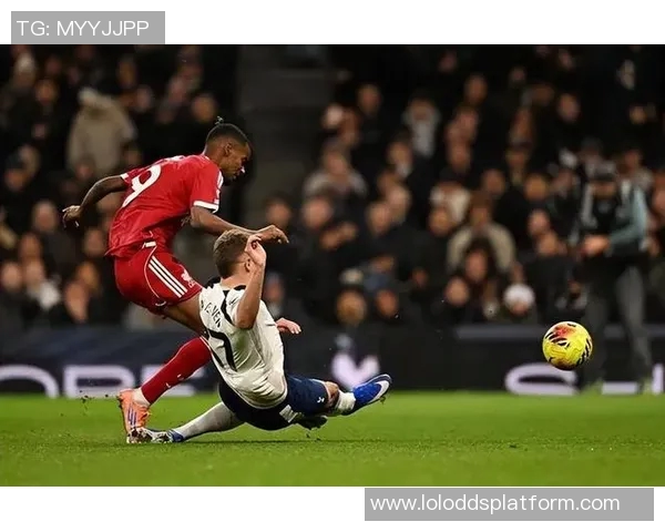 德甲热刺与波尔图激战成和帽子戏法瞬间点燃全场激情